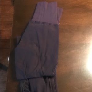 Lululemon ankle length leggings size 4